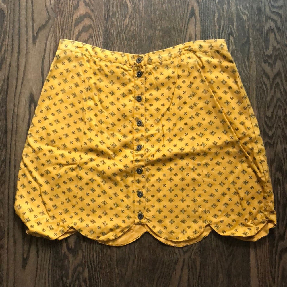 Cooperative Scalloped Skirt